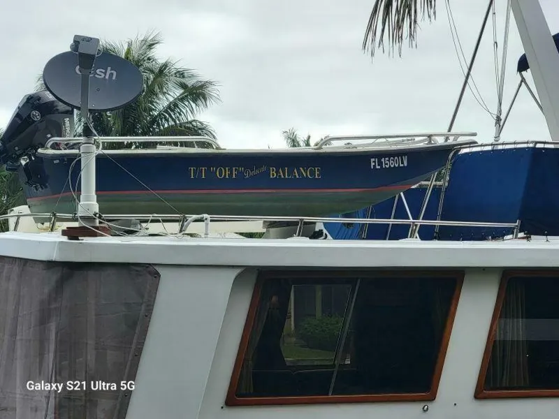 Slide: The Image of Marine Trader Wide Body 1987 - 15