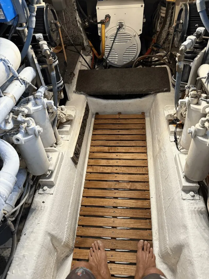 Slide: The Image of Ocean 44 Super Sport Custom 1989 - 25