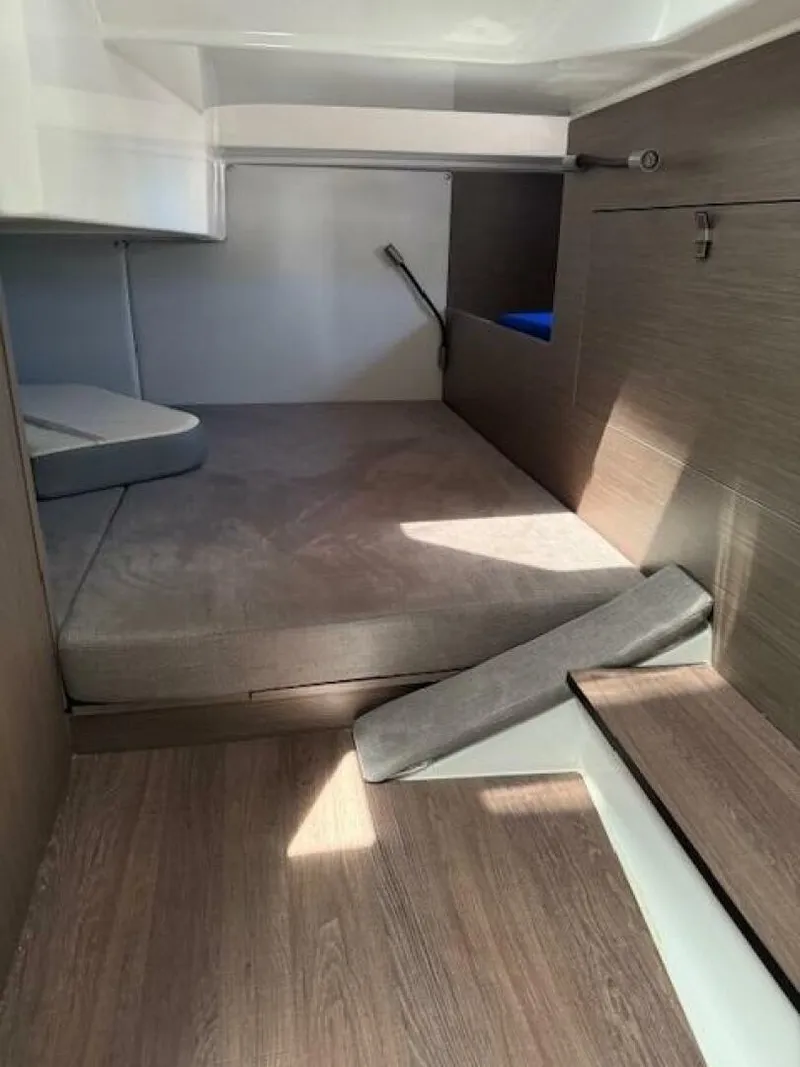 Slide: The Image of Beneteau 32 Gran Turismo 2022 - 24