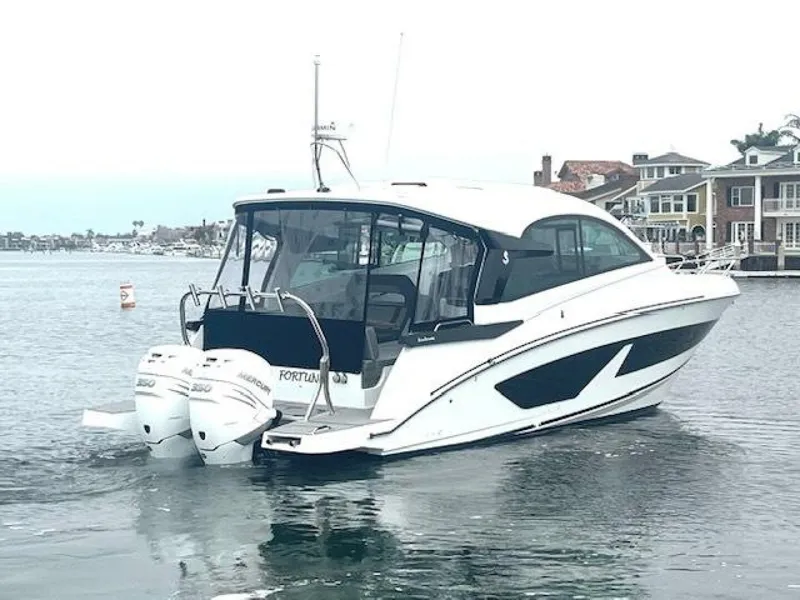 Slide: The Image of Beneteau 32 Gran Turismo 2022 - 29