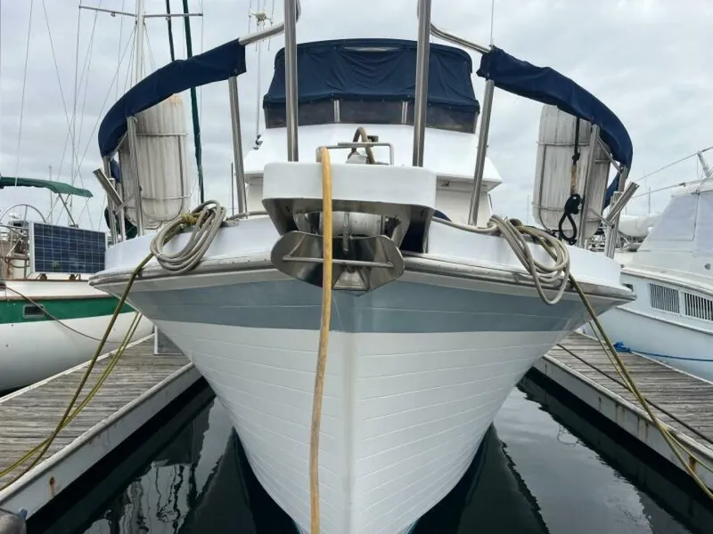 Slide: The Image of CHB 46 Motor Yacht 1988 - 12