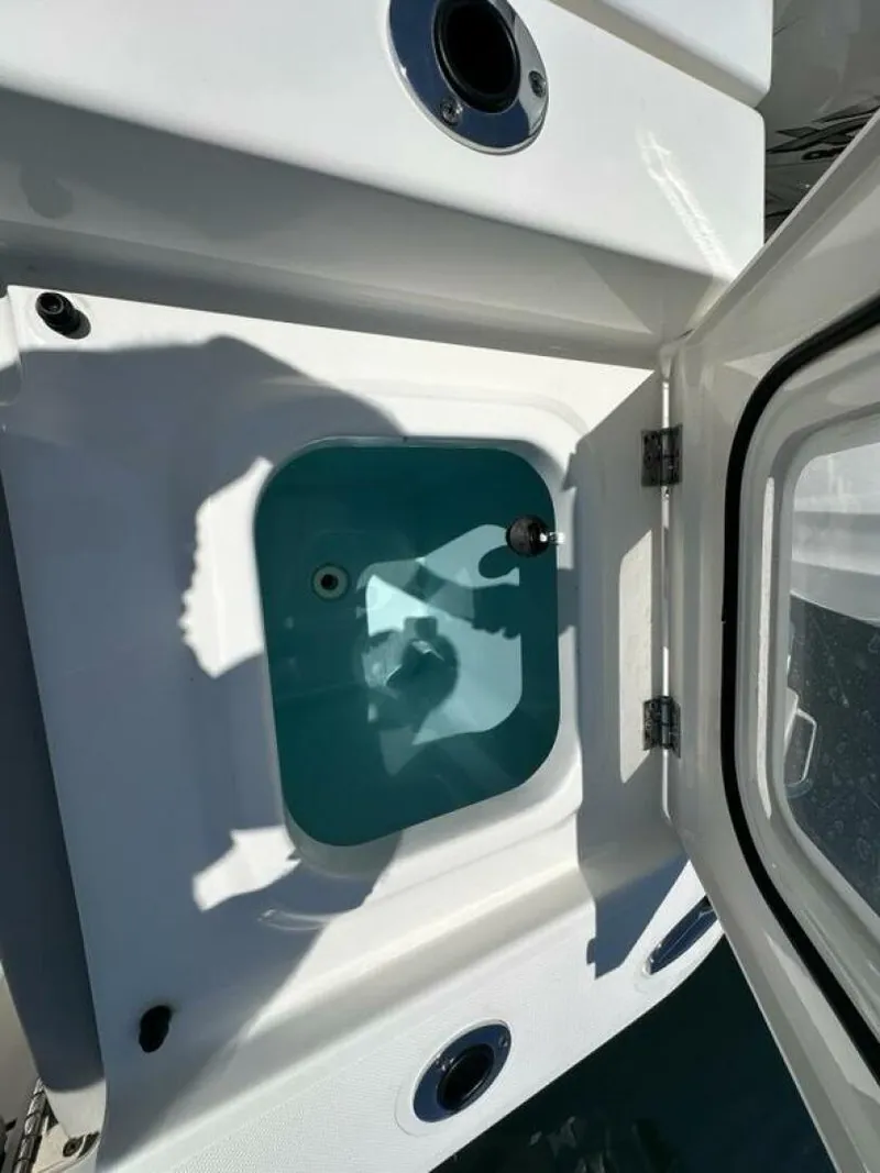 Slide: The Image of Pursuit 428 Sport 2021 - 13