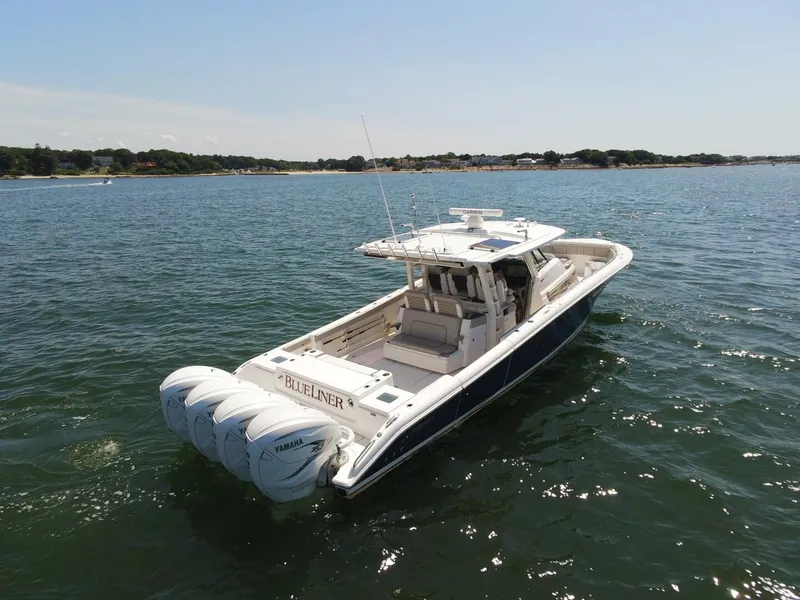 Slide: The Image of Pursuit 428 Sport 2021 - 2