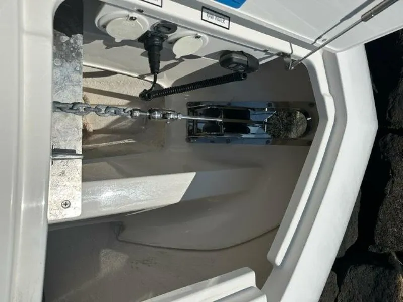 Slide: The Image of Pursuit 428 Sport 2021 - 20