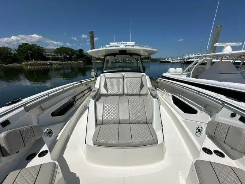 Slide: The Image of Pursuit 428 Sport 2021 - 32