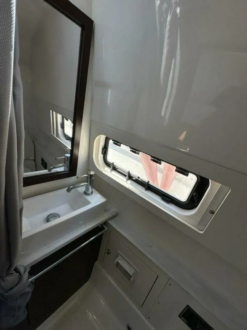 Slide: The Image of Pursuit 428 Sport 2021 - 38