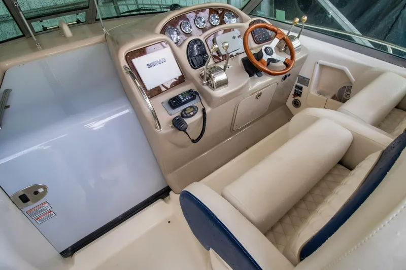 Slide: The Image of Sea Ray 340 Sundancer 2005 - 10