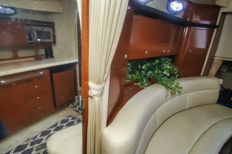 Slide: The Image of Sea Ray 340 Sundancer 2005 - 15
