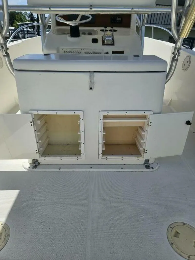Slide: The Image of Pursuit 2600 CC 1995 - 28