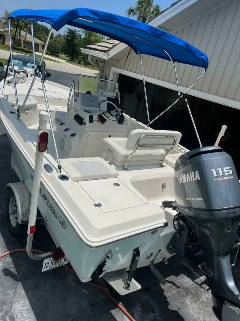 Slide: The Image of Sailfish 1900 BB Bay Boat 2009 - 2