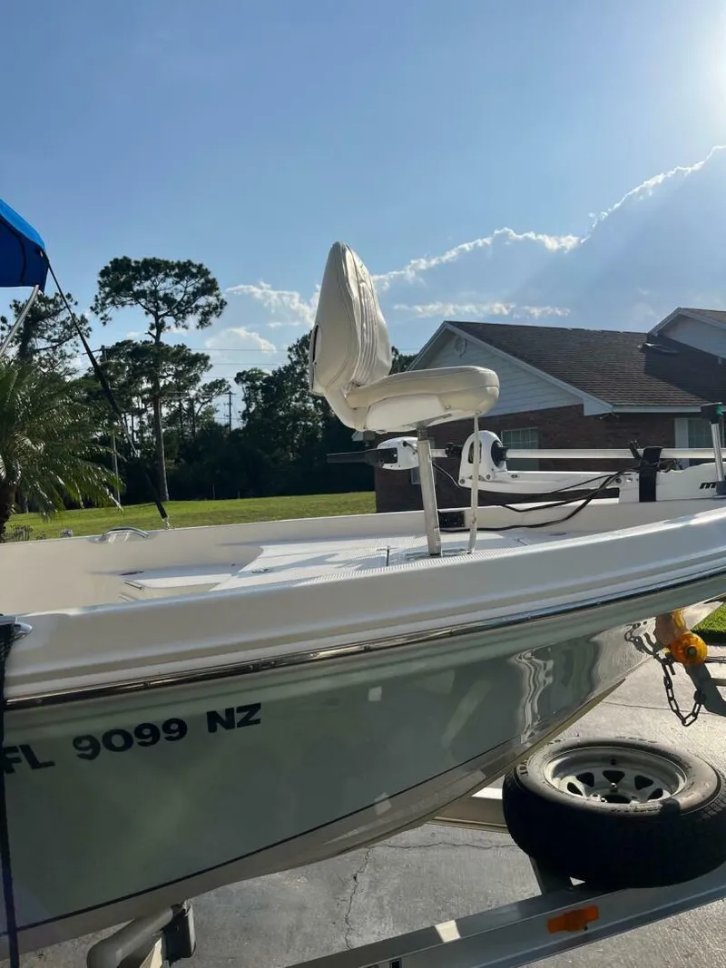 Slide: The Image of Sailfish 1900 BB Bay Boat 2009 - 5