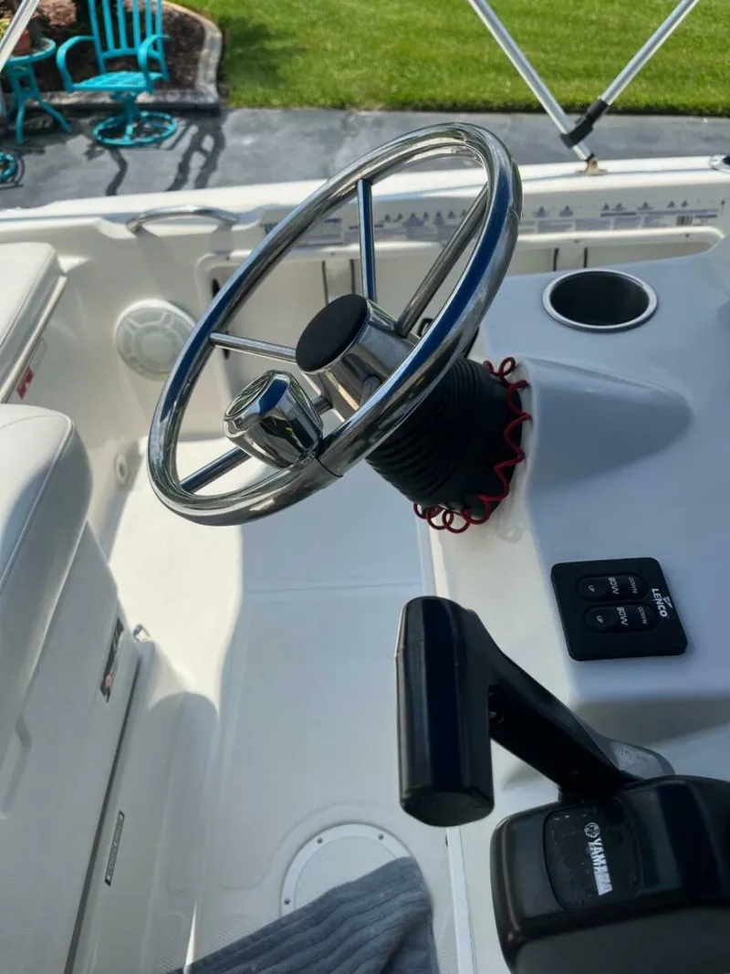 Slide: The Image of Sailfish 1900 BB Bay Boat 2009 - 6