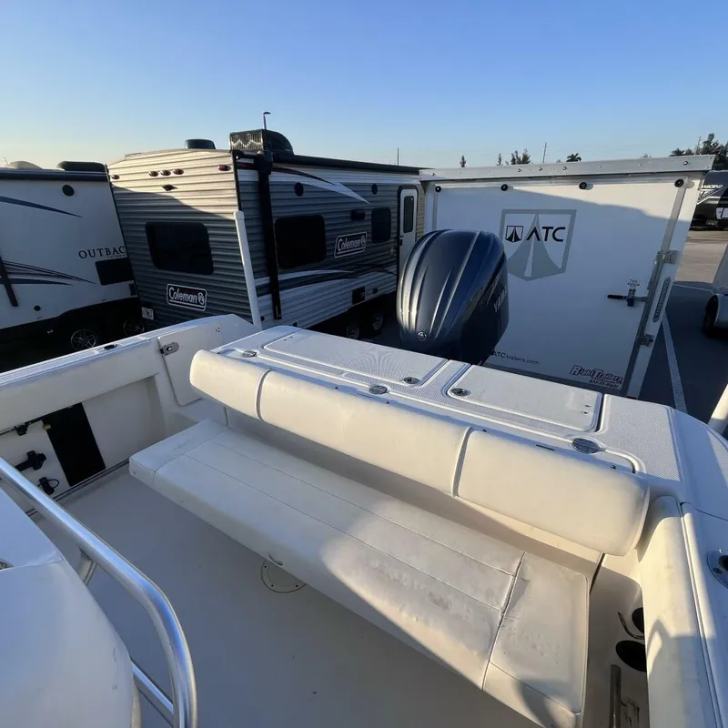 Slide: The Image of Robalo R240 Center Console 2013 - 5