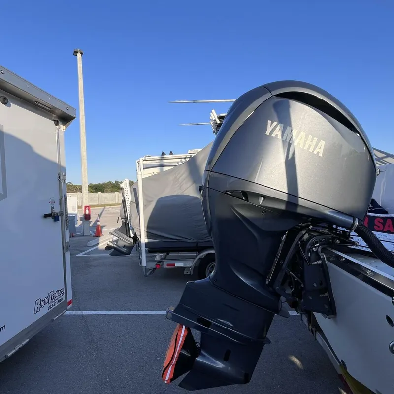 Slide: The Image of Robalo R240 Center Console 2013 - 7