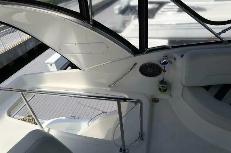Slide: The Image of Meridian Sedan 411 2007 - 26