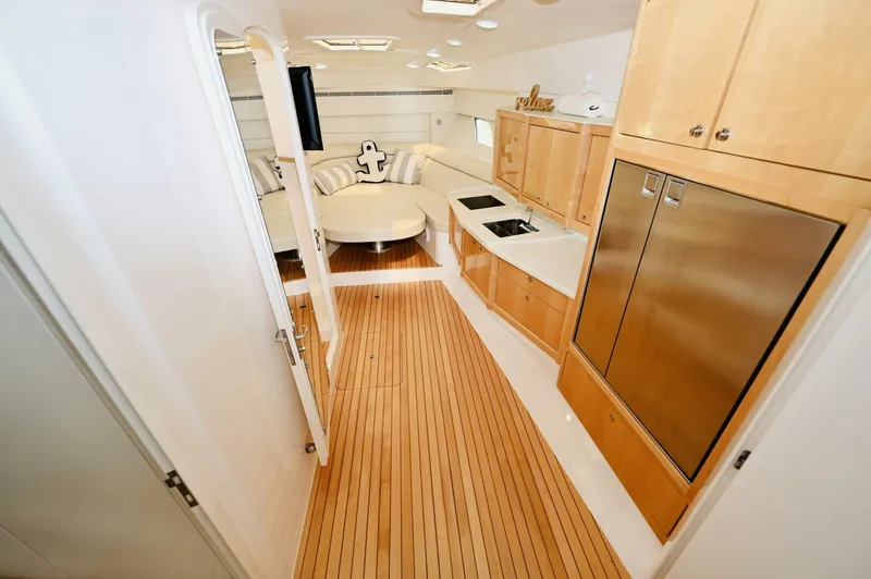 Slide: The Image of Intrepid 475 Sport Yacht 2019 - 14