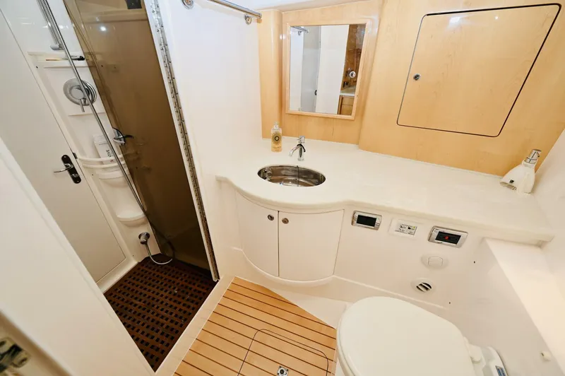 Slide: The Image of Intrepid 475 Sport Yacht 2019 - 26