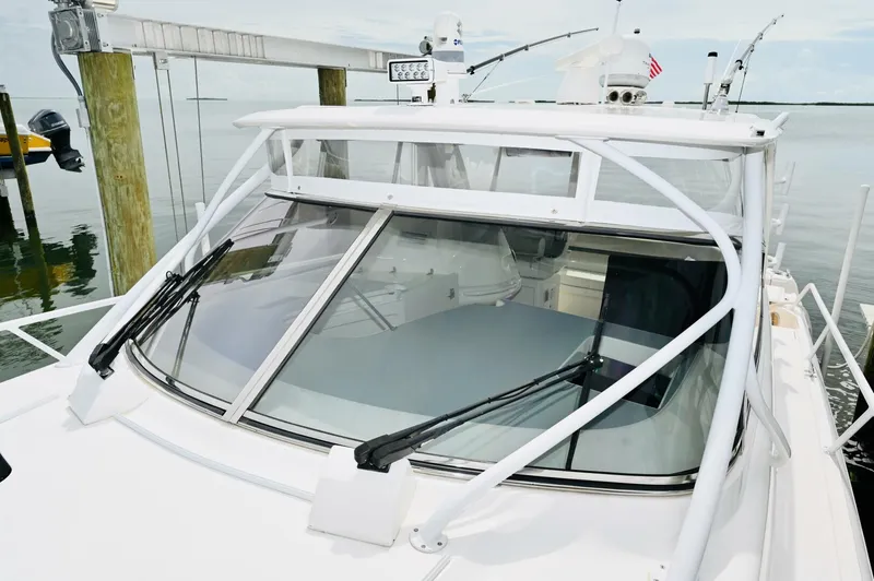 Slide: The Image of Intrepid 475 Sport Yacht 2019 - 28
