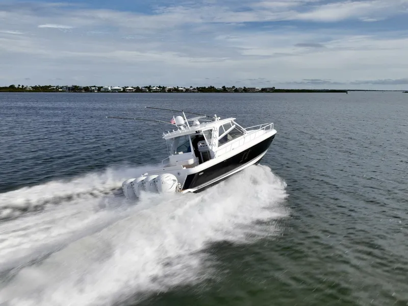 Slide: The Image of Intrepid 475 Sport Yacht 2019 - 3