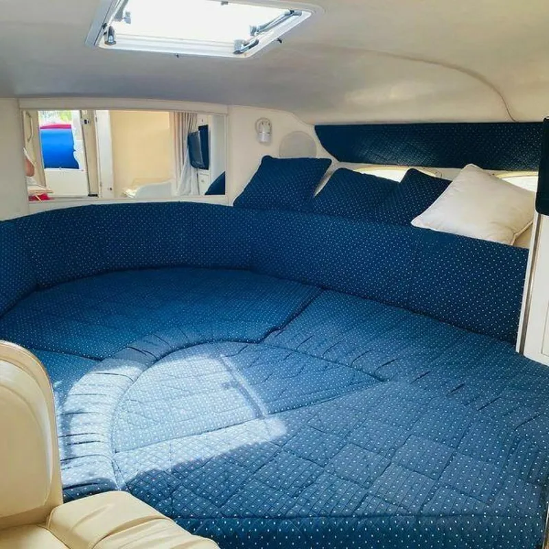 Slide: The Image of Sea Ray Sundancer 1999 - 3
