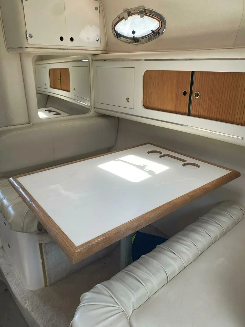 Slide: The Image of Sea Ray Sundancer 1999 - 4