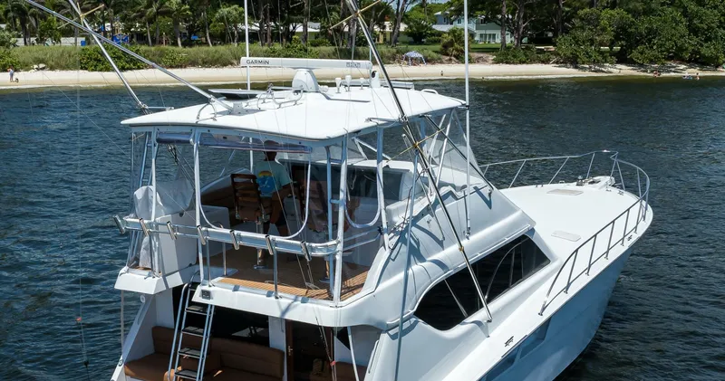 Slide: The Image of Hatteras Convertible 2001 - 44