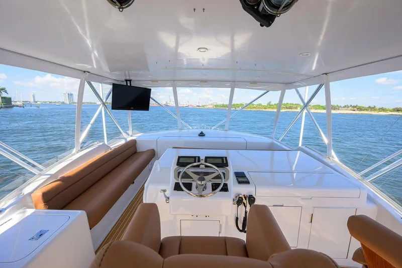 Slide: The Image of Hatteras Convertible 2001 - 54