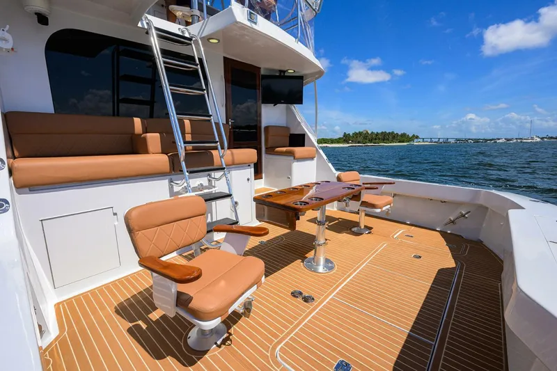 Slide: The Image of Hatteras Convertible 2001 - 62