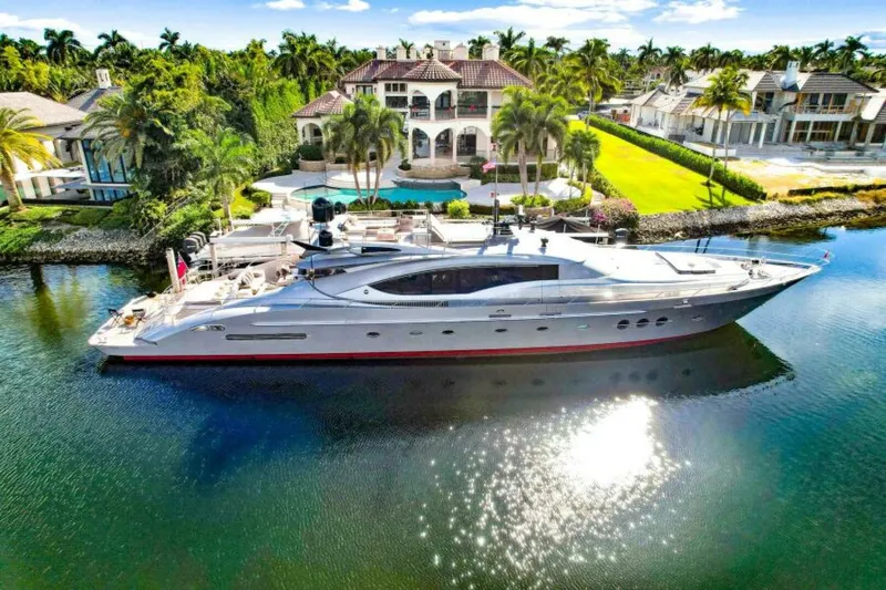 The Image of Palmer Johnson 124 Sports Cruiser 2008 - 0