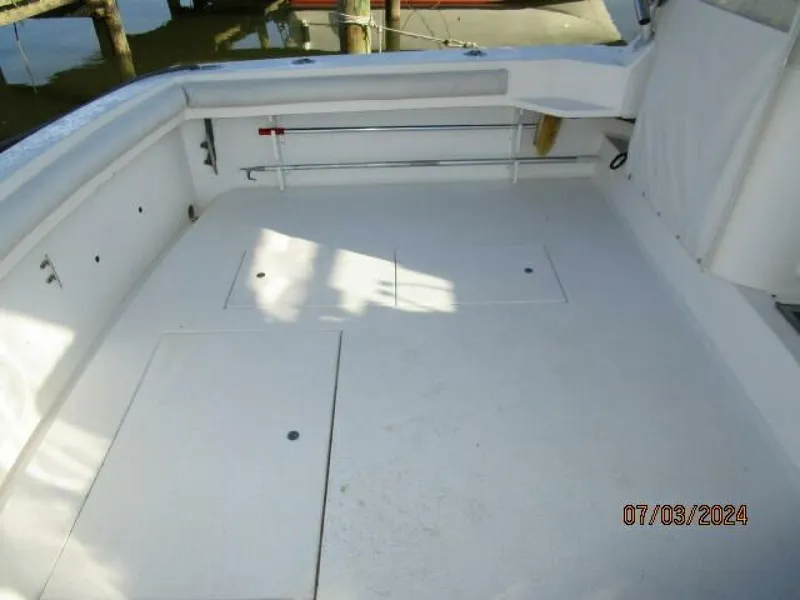 Slide: The Image of Wellcraft 3300 Coastal 1996 - 19
