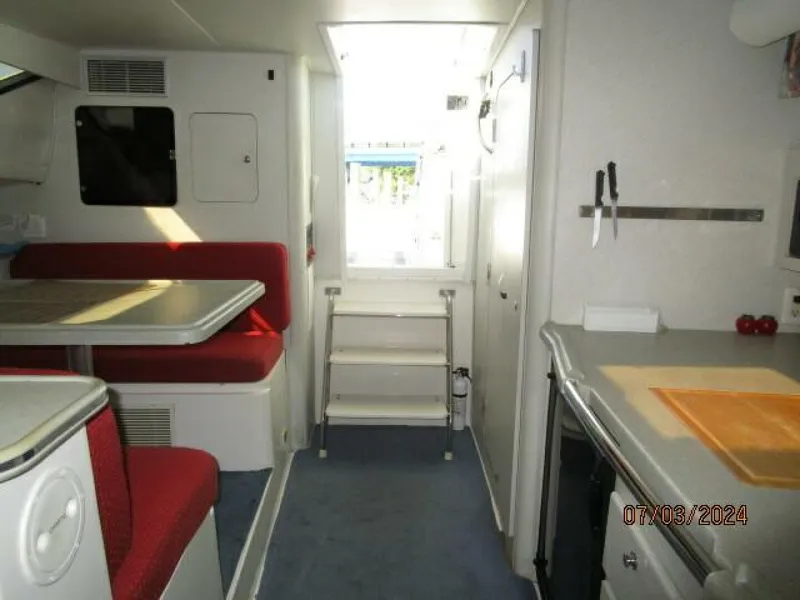 Slide: The Image of Wellcraft 3300 Coastal 1996 - 35