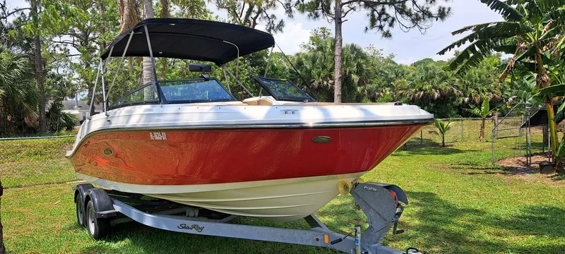 Slide: The Image of Sea Ray SPX 230 OB 2019 - 7