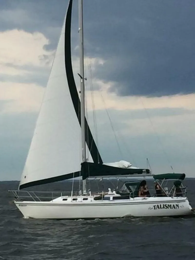 Slide: The Image of Catalina 34 1988 - 3