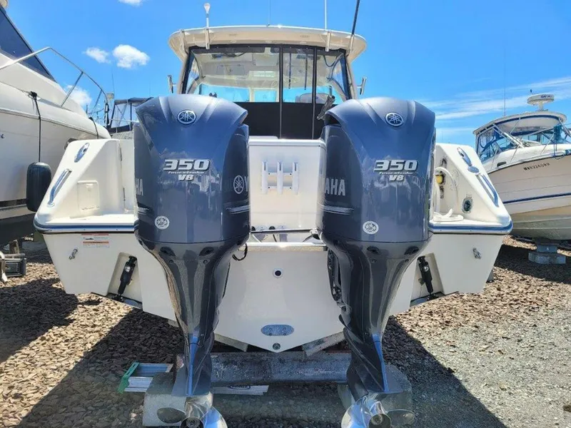 Slide: The Image of Pursuit 345 Offshore 2013 - 19