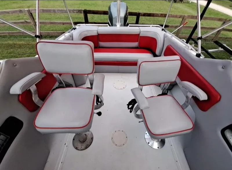 Slide: The Image of Boston Whaler Temptation 2200 1988 - 4