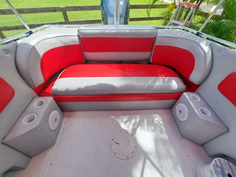 Slide: The Image of Boston Whaler Temptation 2200 1988 - 5