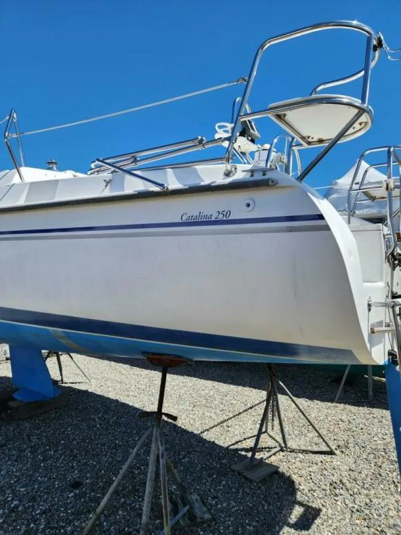 Slide: The Image of Catalina 250 mk2 2006 - 14