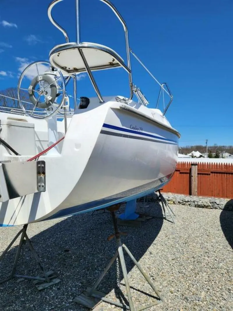 Slide: The Image of Catalina 250 mk2 2006 - 17