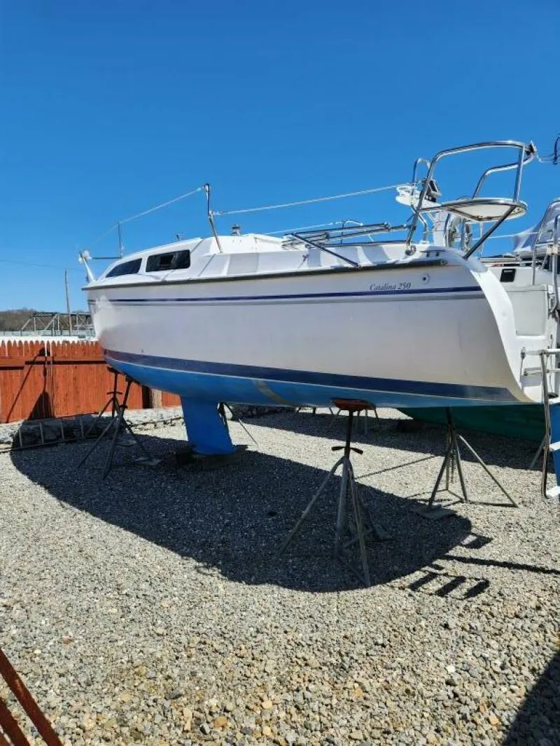 Slide: The Image of Catalina 250 mk2 2006 - 9