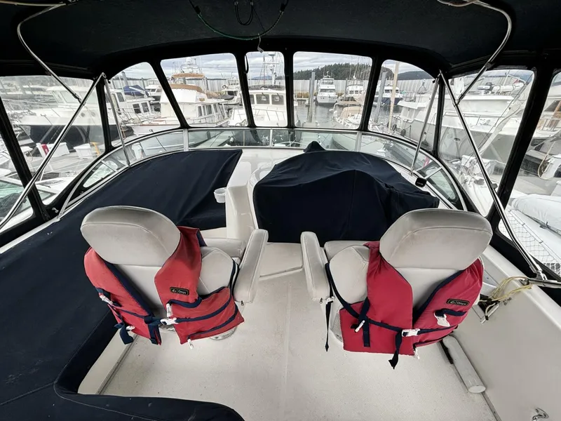 Slide: The Image of Bayliner 3788 Command Bridge 2000 - 39