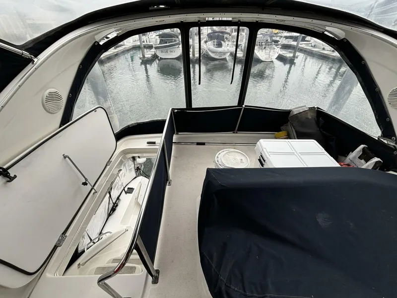 Slide: The Image of Bayliner 3788 Command Bridge 2000 - 42