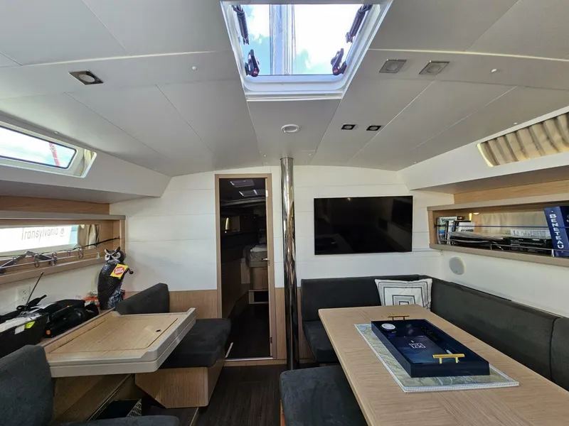 Slide: The Image of Beneteau Oceanis 45 2017 - 6