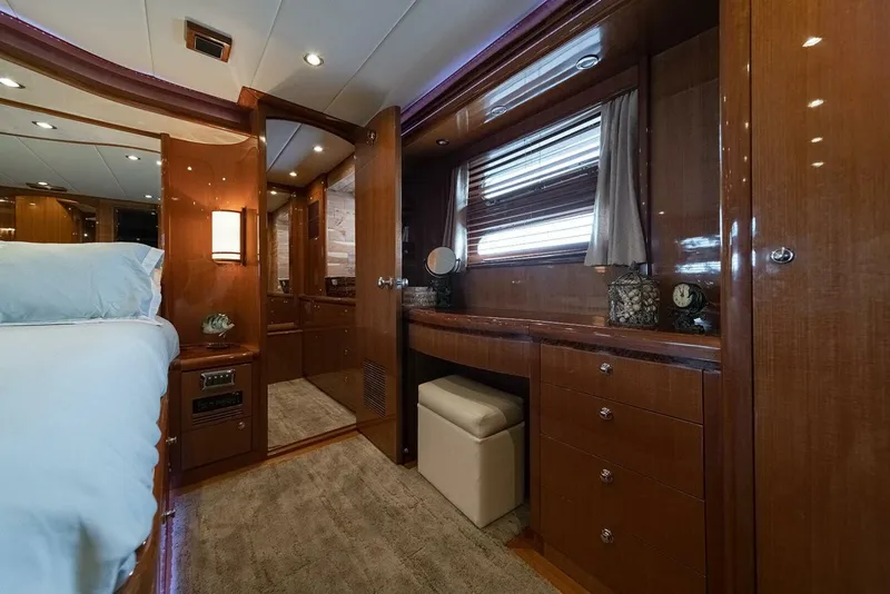 Slide: The Image of Hampton Motor Yacht 2013 - 21