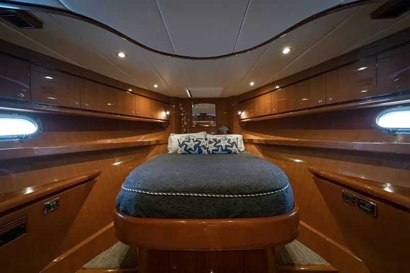 Slide: The Image of Hampton Motor Yacht 2013 - 27