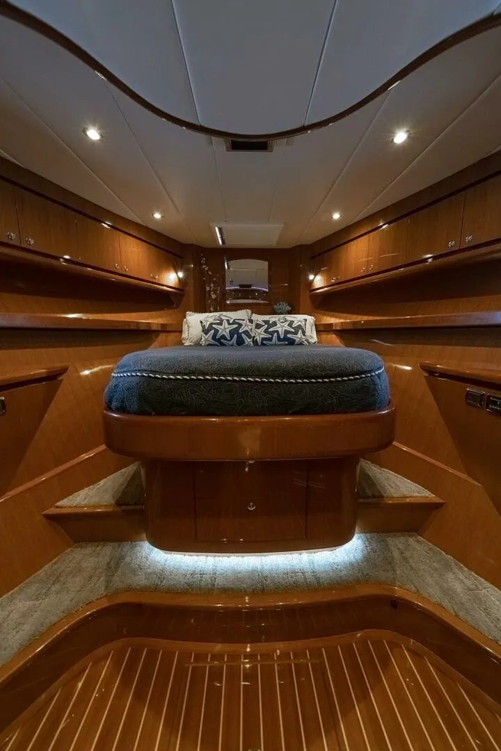 Slide: The Image of Hampton Motor Yacht 2013 - 28