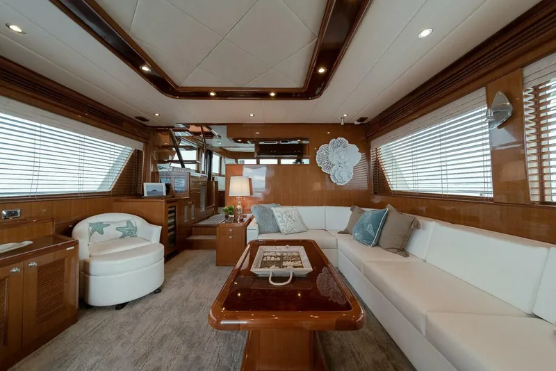 Slide: The Image of Hampton Motor Yacht 2013 - 3