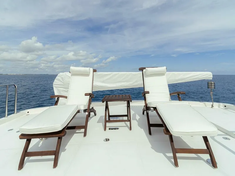 Slide: The Image of Hampton Motor Yacht 2013 - 47