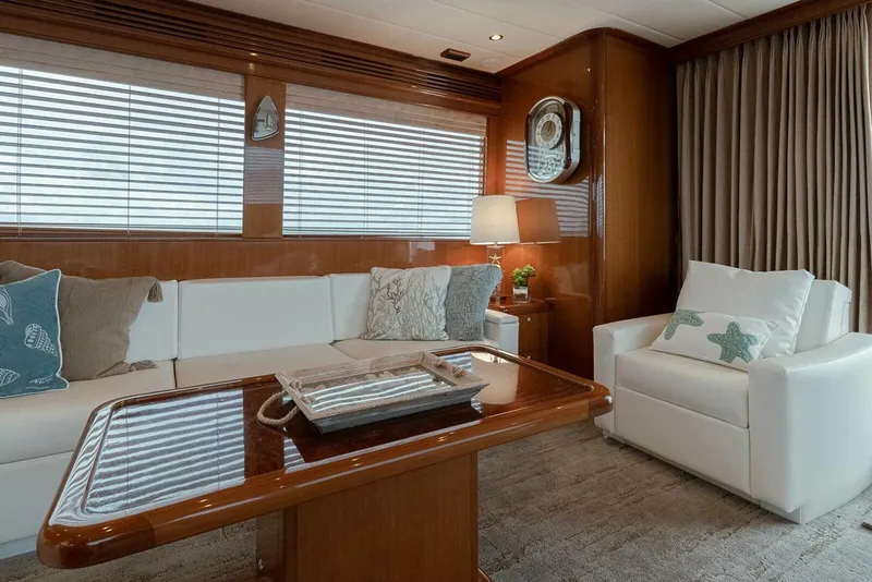 Slide: The Image of Hampton Motor Yacht 2013 - 5