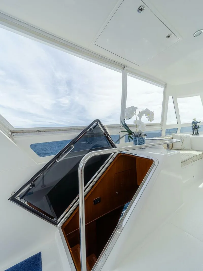 Slide: The Image of Hampton Motor Yacht 2013 - 51
