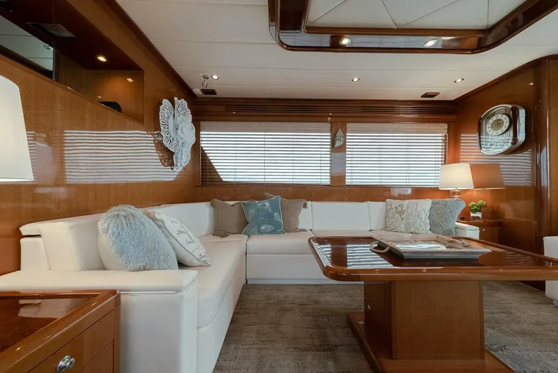 Slide: The Image of Hampton Motor Yacht 2013 - 6